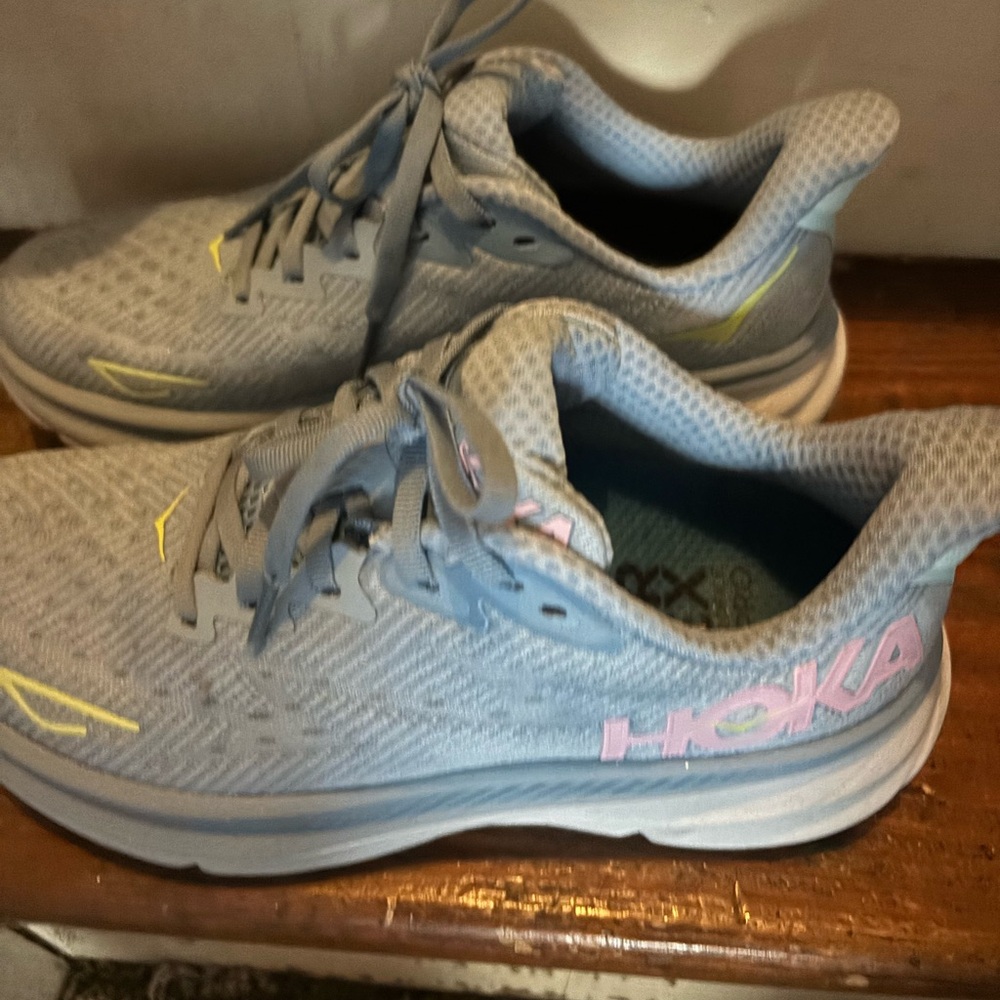 Hoka Sneakers